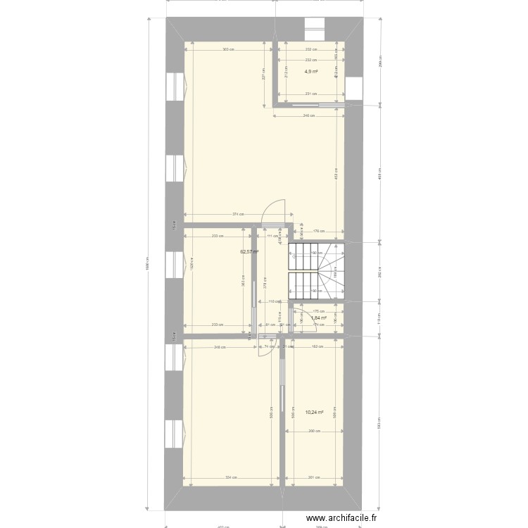 1° maison. Plan de 4 pièces et 80 m2