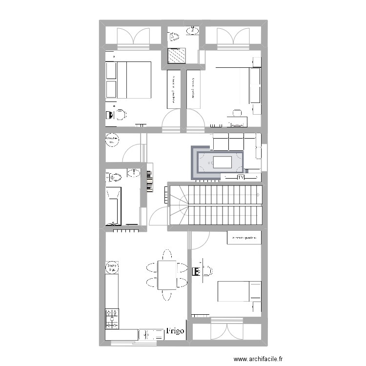 appartement. Plan de 5 pièces et 28 m2