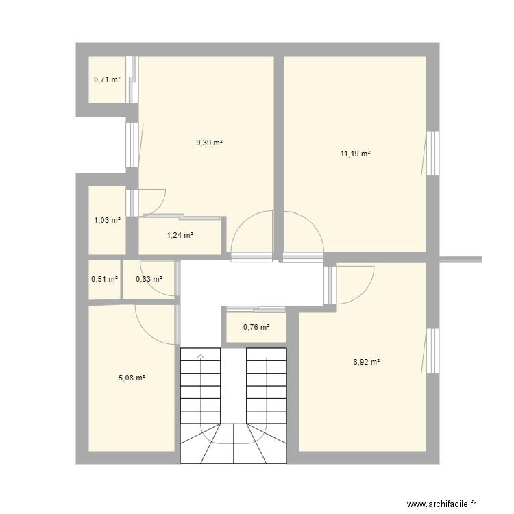 Etage 1. Plan de 10 pièces et 40 m2