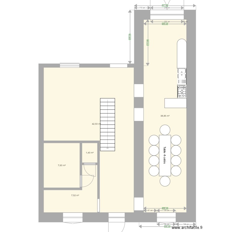 Rez Gites. Plan de 5 pièces et 98 m2