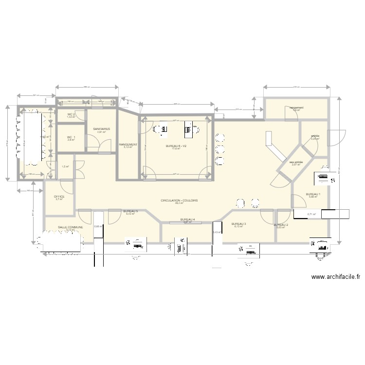 cuisiner3. Plan de 21 pièces et 142 m2