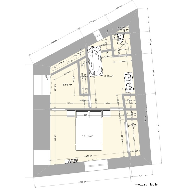 plan de masse. Plan de 7 pièces et 33 m2