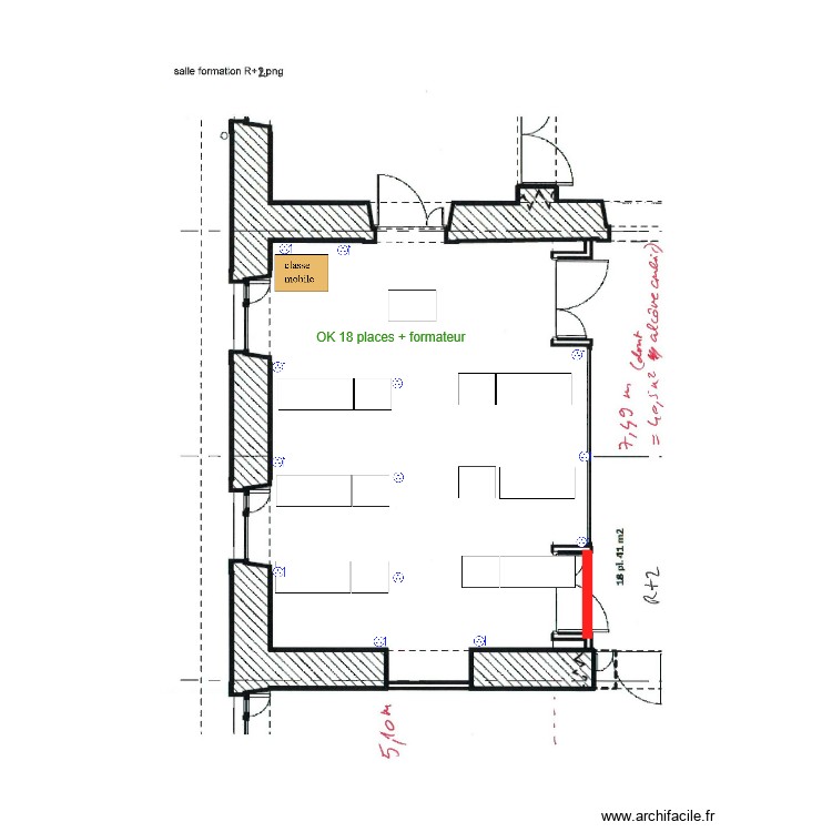 Salle R+2 classique 18 places. Plan de 0 pièce et 0 m2