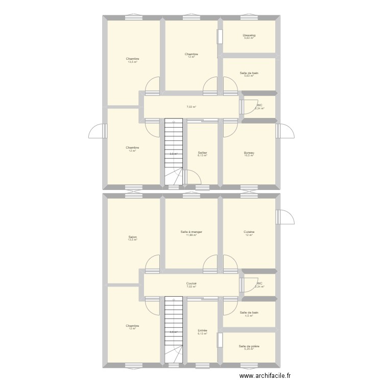 Maison 4. Plan de 20 pièces et 156 m2