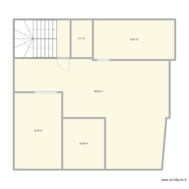 +HOUD. Plan de 5 pièces et 117 m2