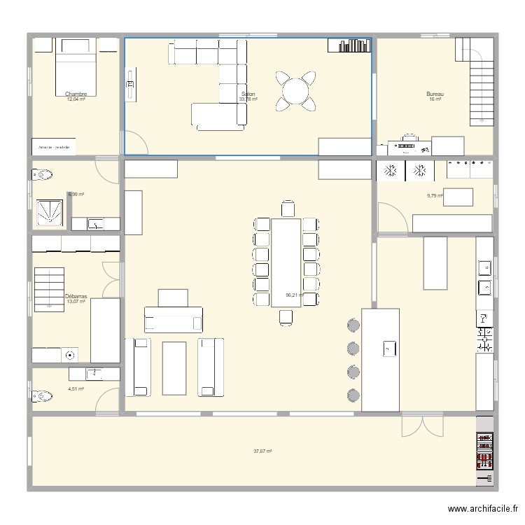Maison Mangily 10 novembre 2022. Plan de 9 pièces et 230 m2