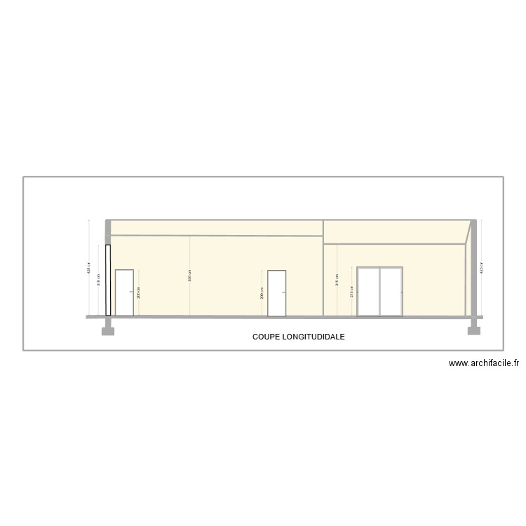 Coupe. Plan de 3 pièces et 212 m2