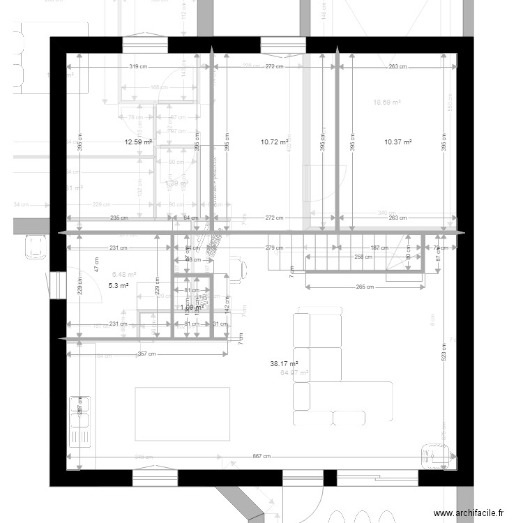 5 chambres. Plan de 0 pièce et 0 m2