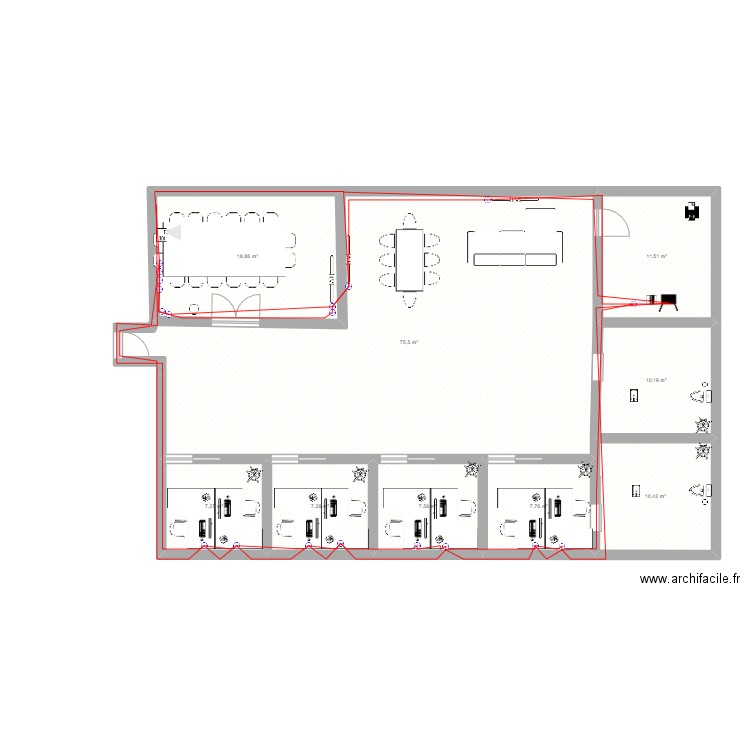 PEN. Plan de 9 pièces et 156 m2
