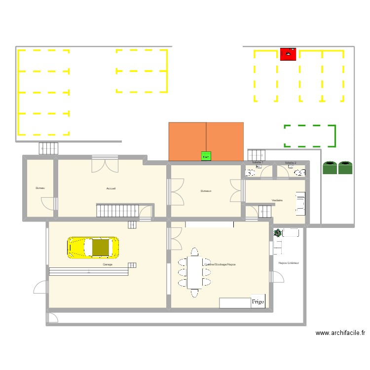 Garage & Salle de Repos. Plan de 9 pièces et 156 m2
