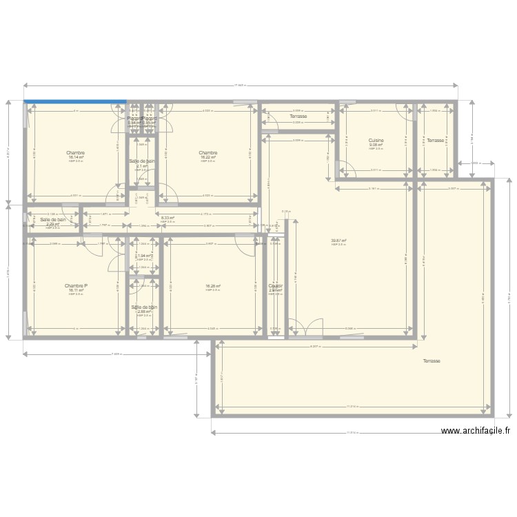 village . Plan de 17 pièces et 196 m2