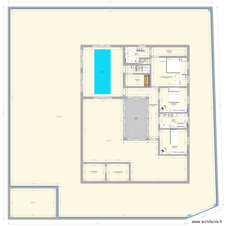 SAINT JOSEPH PATIO BASE. Plan de 17 pièces et 924 m2