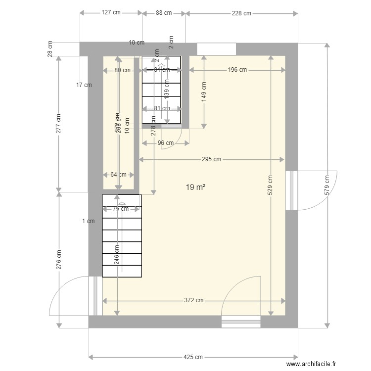 Hall accueil et local technique lingerie. Plan de 0 pièce et 0 m2