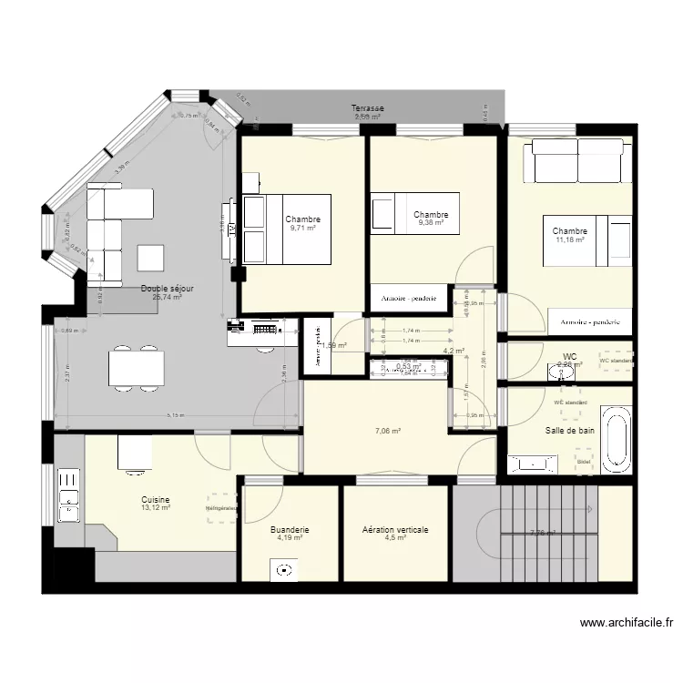 Llanca. Plan de 15  et 109 m²