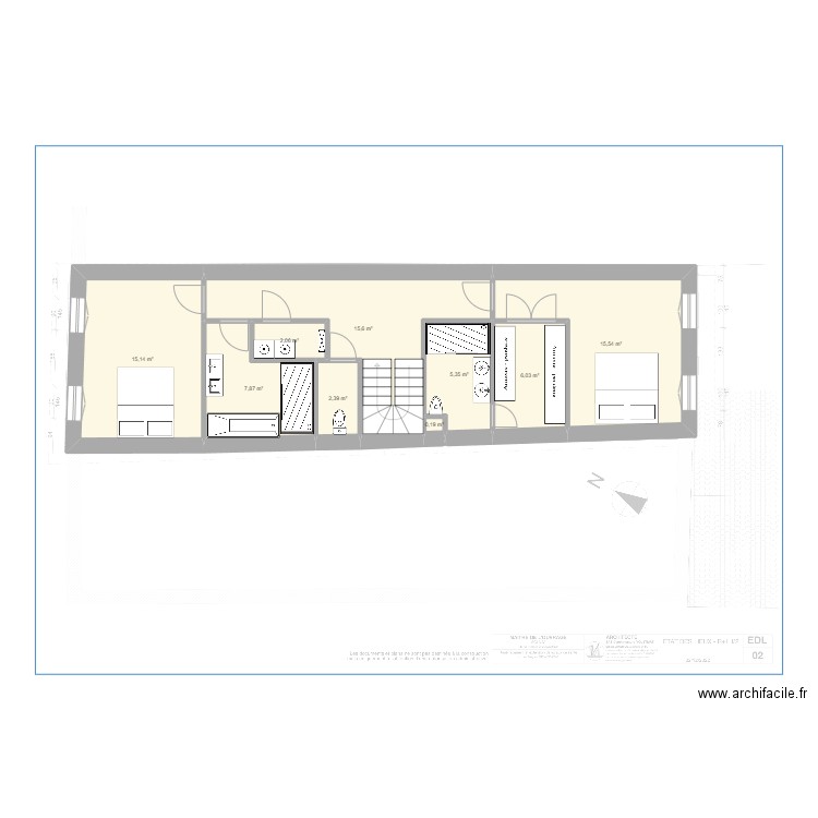 R+1. Plan de 9 pièces et 70 m2