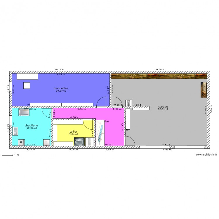 sous sol avec objets. Plan de 0 pièce et 0 m2