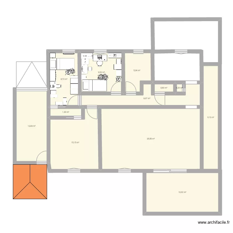 Maison actuelle. Plan de 12  et 124 m²