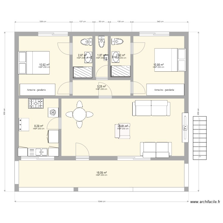 LOC POG. Plan de 9 pièces et 83 m2