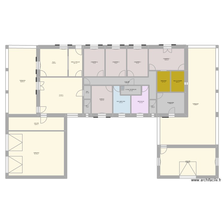 Maison de rêves. Plan de 23 pièces et 391 m2