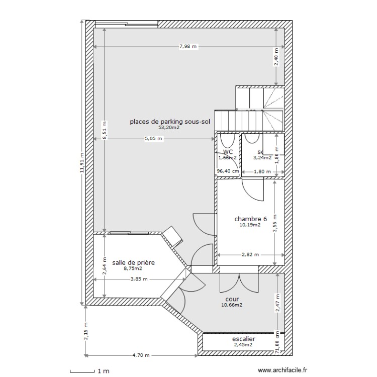 garage en sous-sol. Plan de 0 pièce et 0 m2