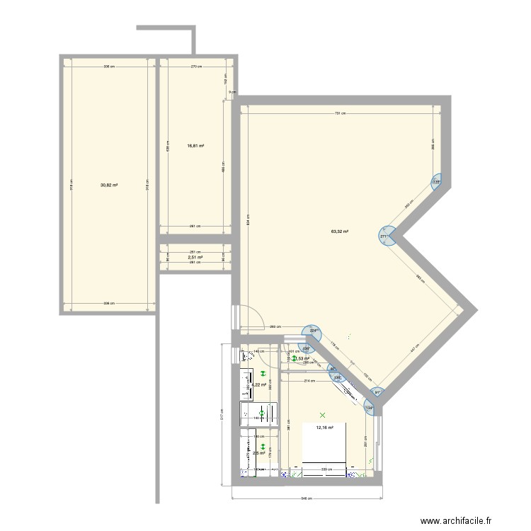 Carles v3. Plan de 26 pièces et 404 m2