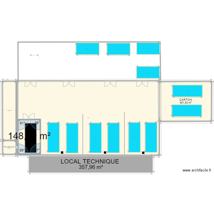 Atelier après cahier des charge. Plan de 6 pièces et 3159 m2