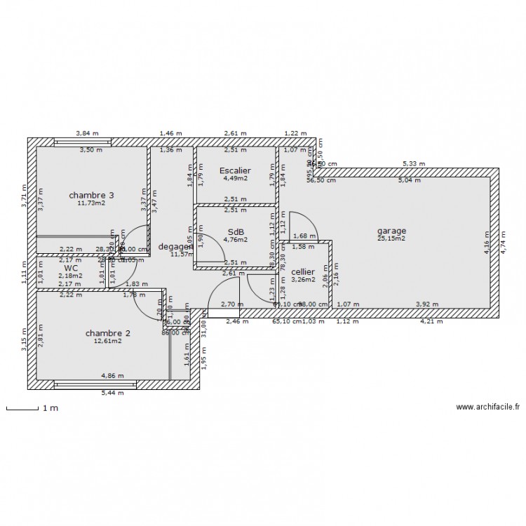 Forme L RdC. Plan de 0 pièce et 0 m2