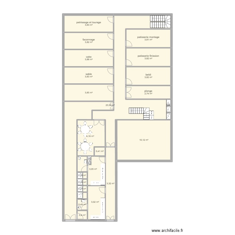 unite de production. Plan de 21 pièces et 83 m2