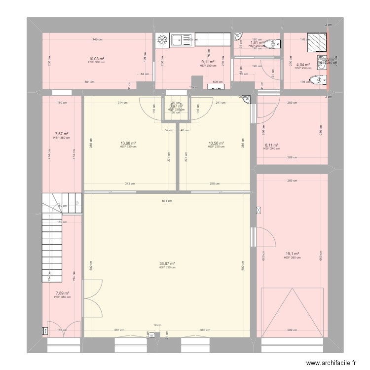 Centre V04. Plan de 13 pièces et 132 m2