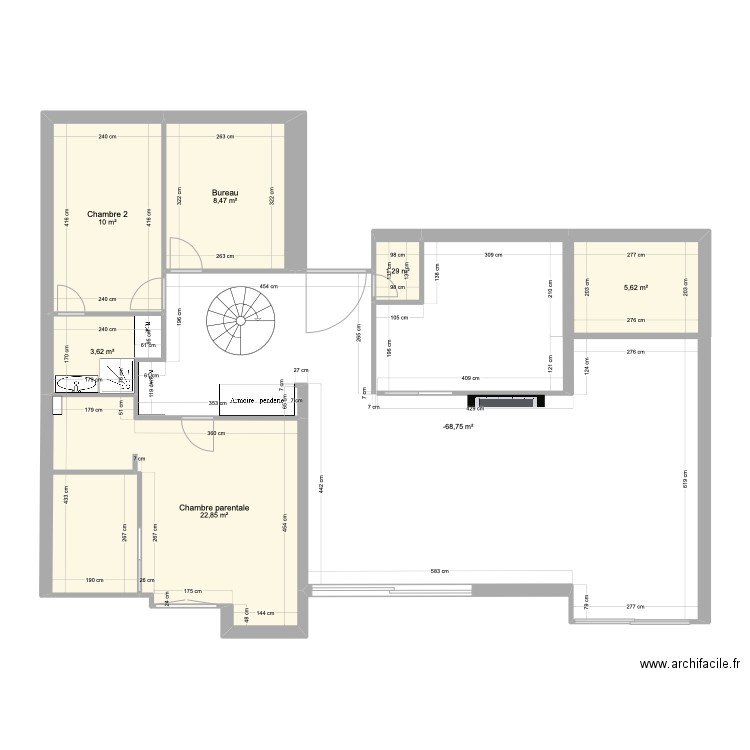 L'isle Adam. Plan de 7 pièces et 120 m2