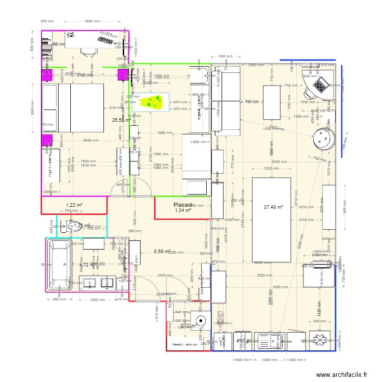 Douai 4. Plan de 8 pièces et 83 m2