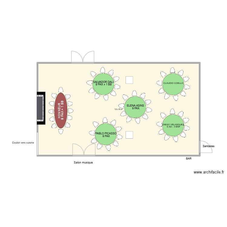 Chateau Thouars. Plan de 1 pièce et 104 m2