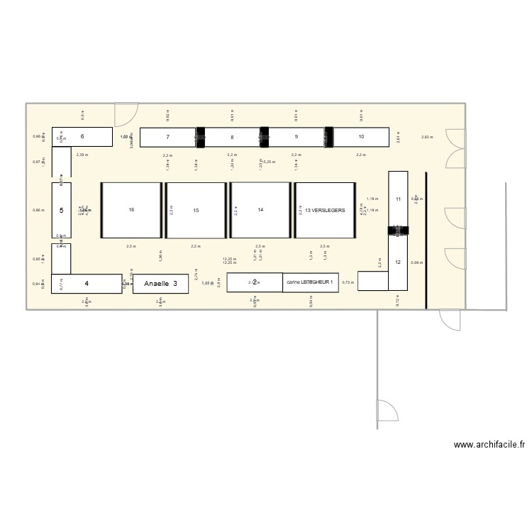 Vide dressing 2025. Plan de 1 pièce et 136 m2