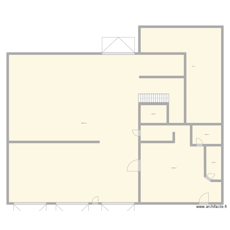 Garage U31. Plan de 6 pièces et 553 m2