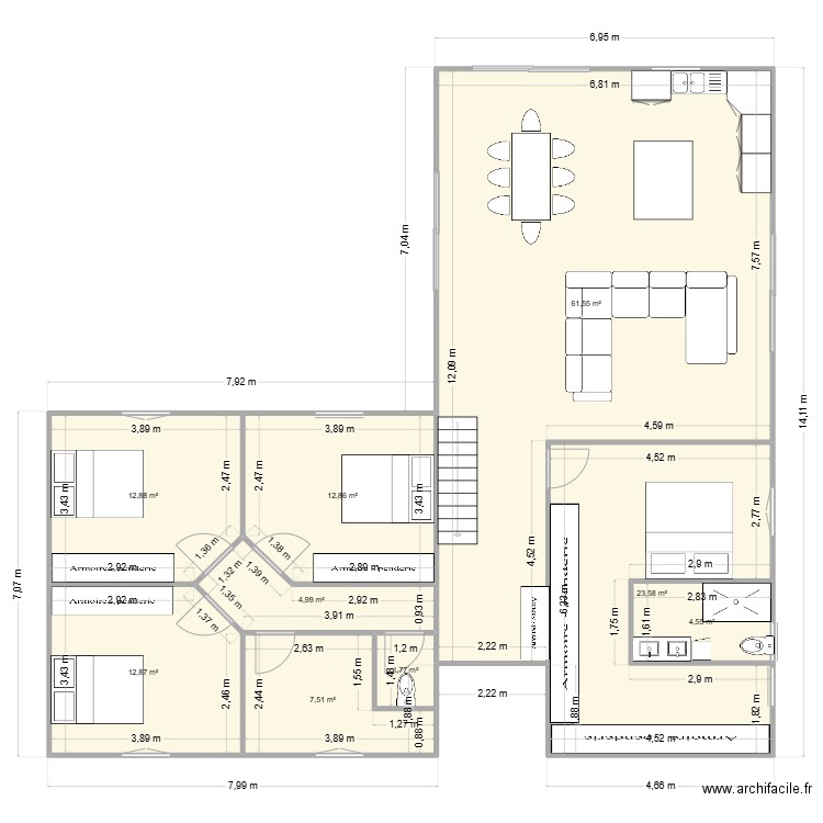 maison nouvelle. Plan de 9 pièces et 143 m2