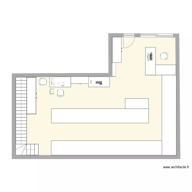 Stage Karen. Plan de 1  et 81 m²