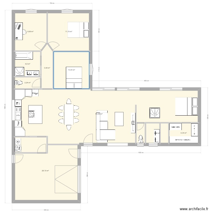 plan maison 1. Plan de 10 pièces et 141 m2