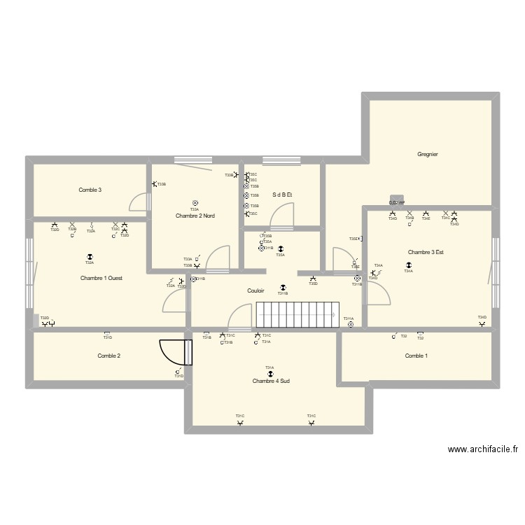 Etage. Plan de 11 pièces et 126 m2