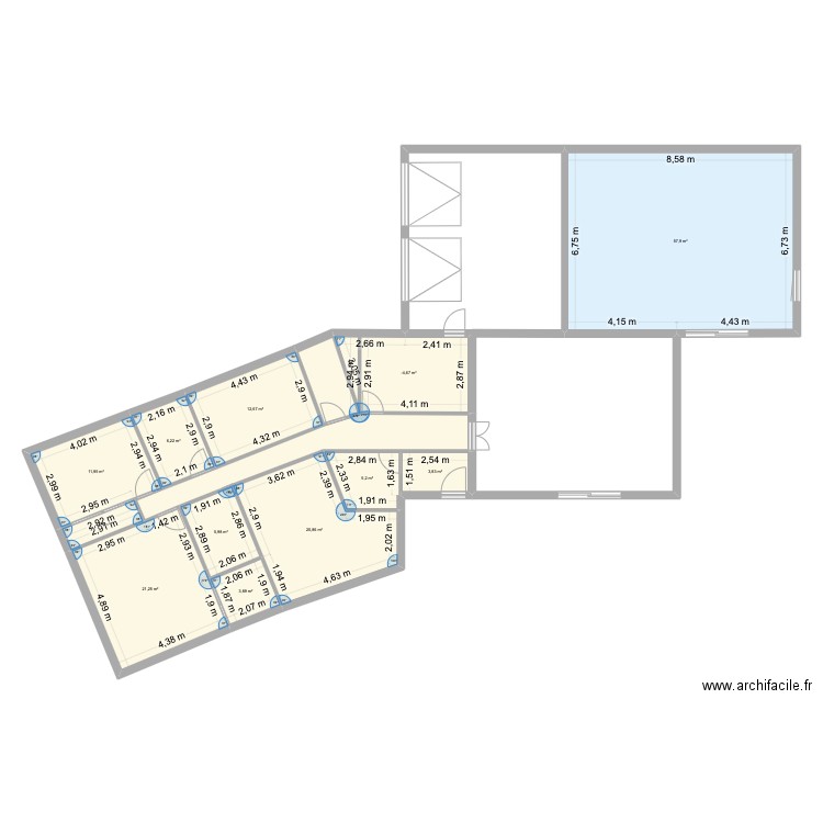 PROJET IDEAL. Plan de 12 pièces et 165 m2