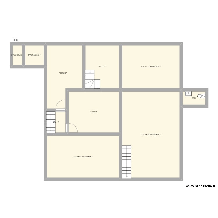 CASTELLIUM rdJ. Plan de 10 pièces et 136 m2