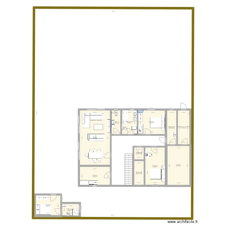 En cours 2. Plan de 14 pièces et 705 m2