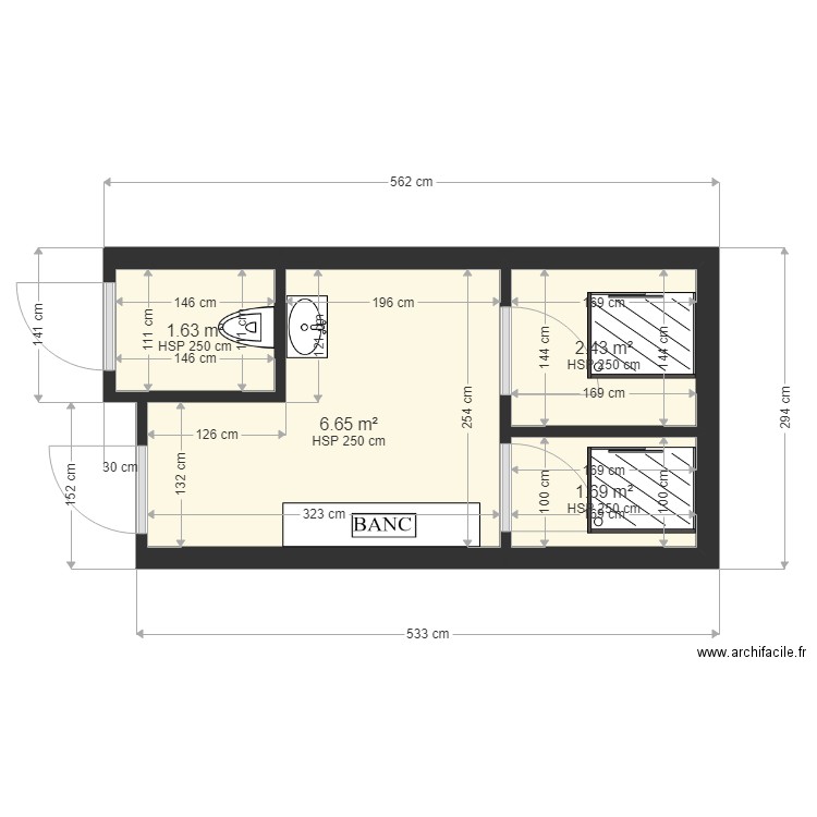 vestiaire  femme. Plan de 4 pièces et 12 m2