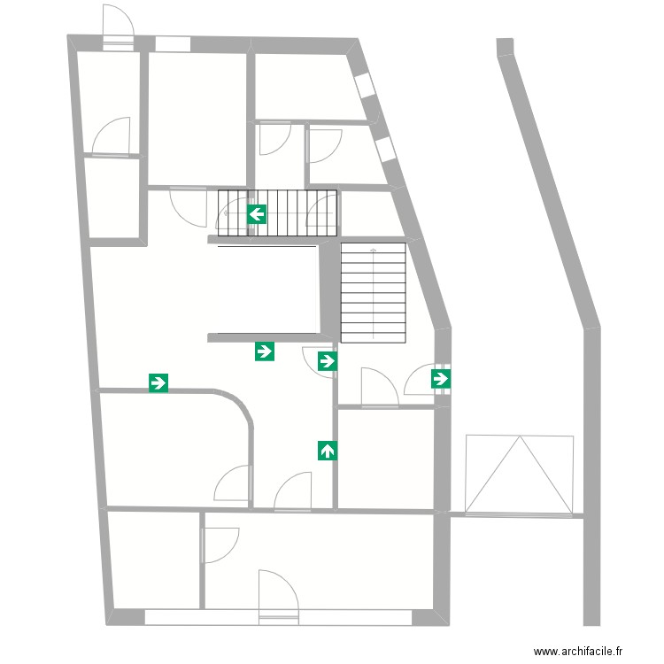 LR FTLB RDC. Plan de 5 pièces et 111 m2