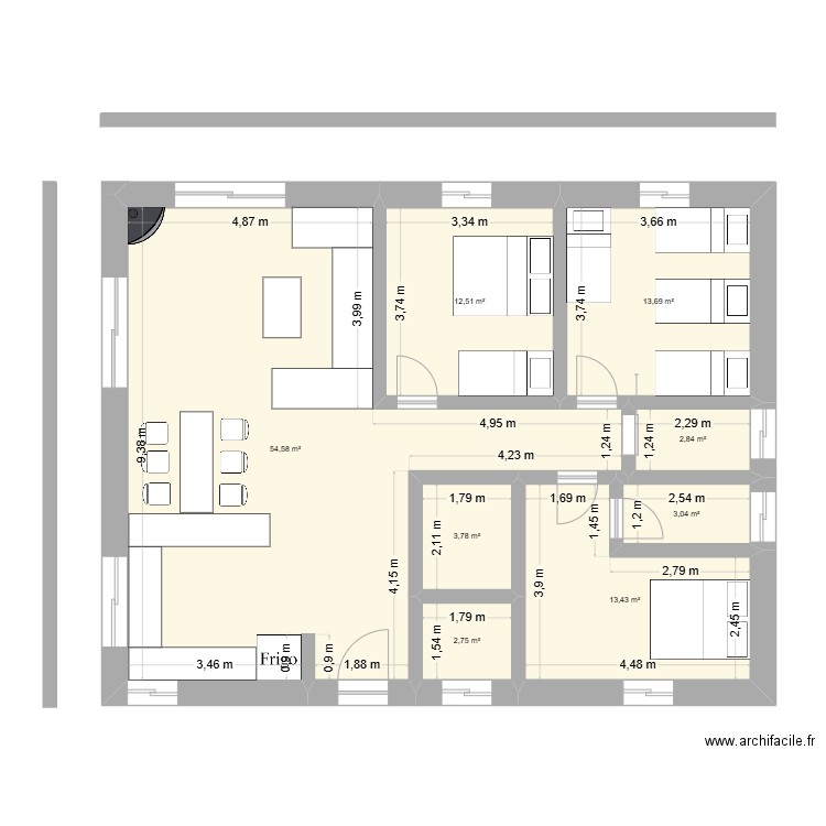 FERME. Plan de 8 pièces et 107 m2