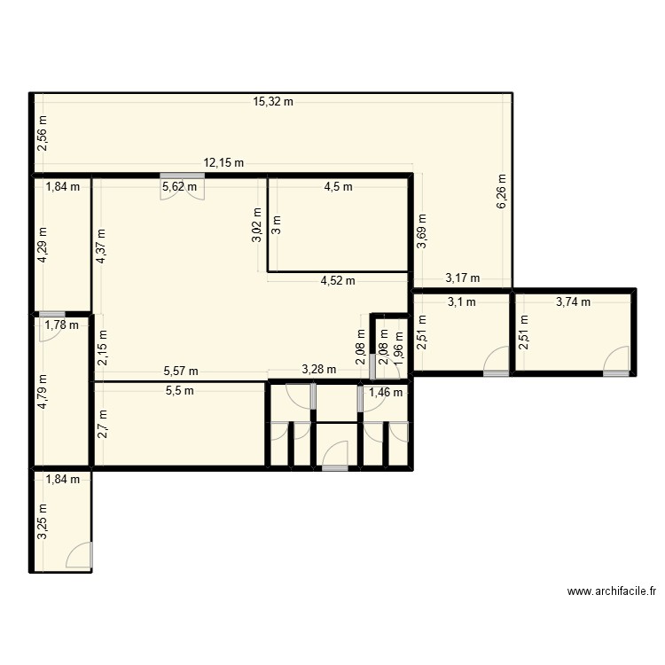 BAR ET DISCOTEC. Plan de 17 pièces et 181 m2