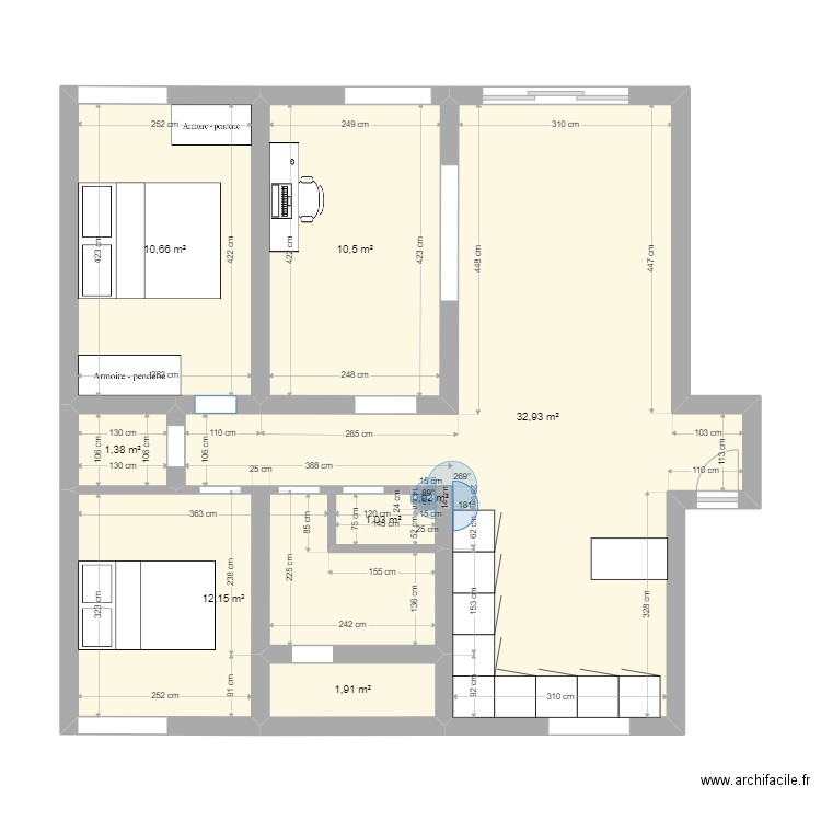 Test. Plan de 8 pièces et 71 m2