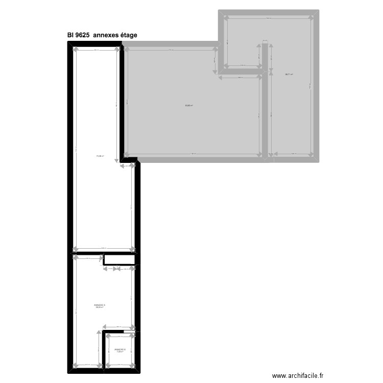 BI 9625. Plan de 39 pièces et 800 m2