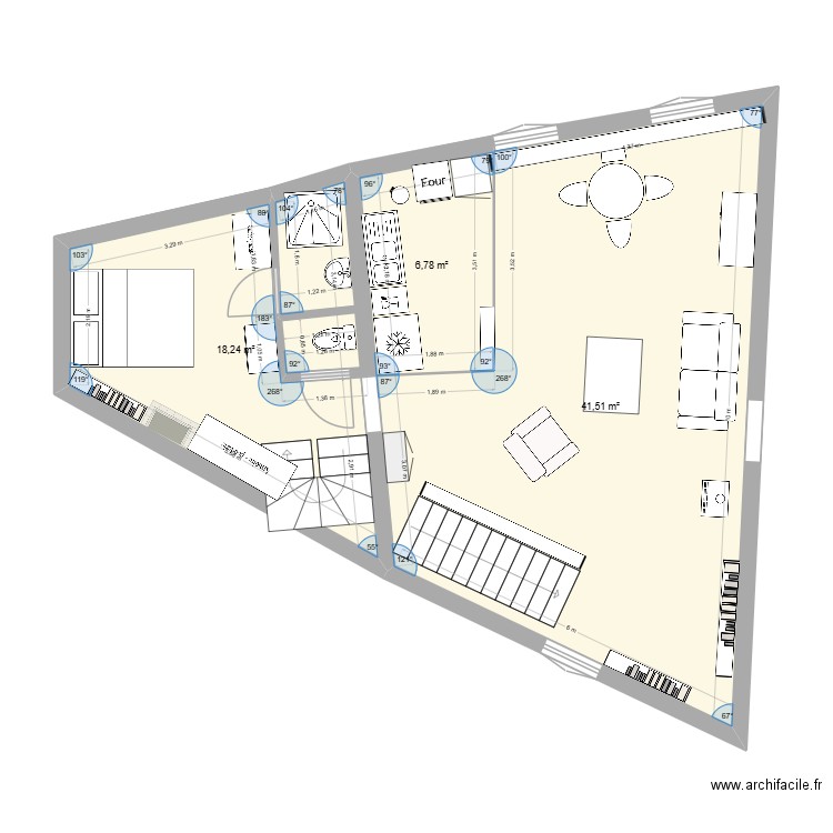 salon/cuisine. Plan de 3 pièces et 67 m2