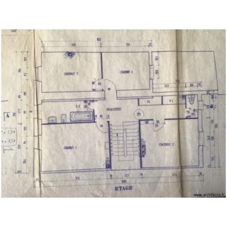 Étage 1 plan original. Plan de 0 pièce et 0 m2