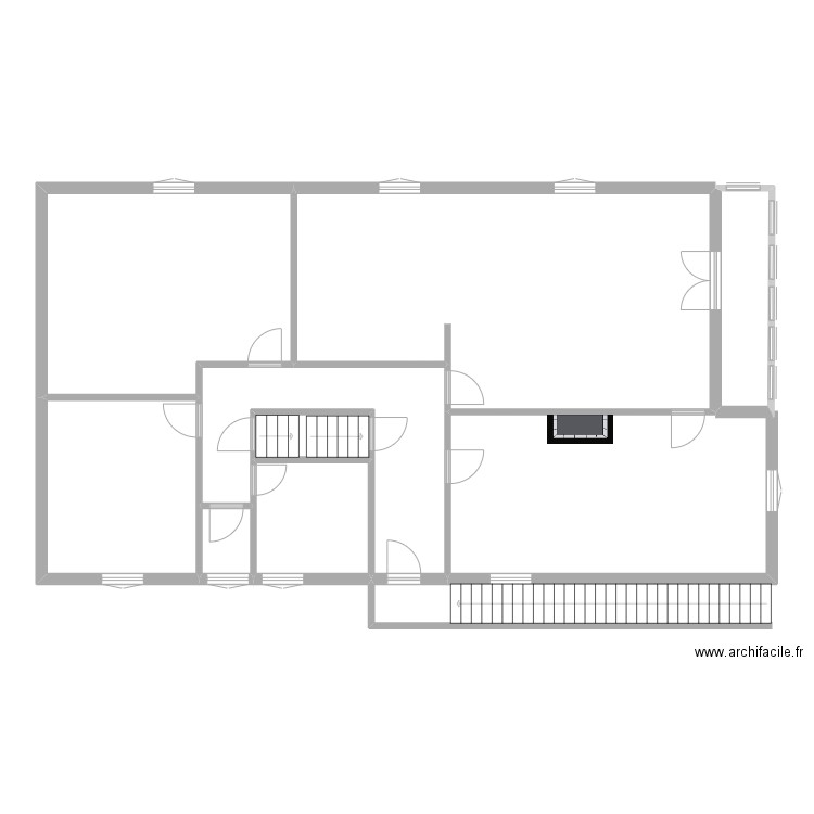 DUDIN. Plan de 8 pièces et 121 m2